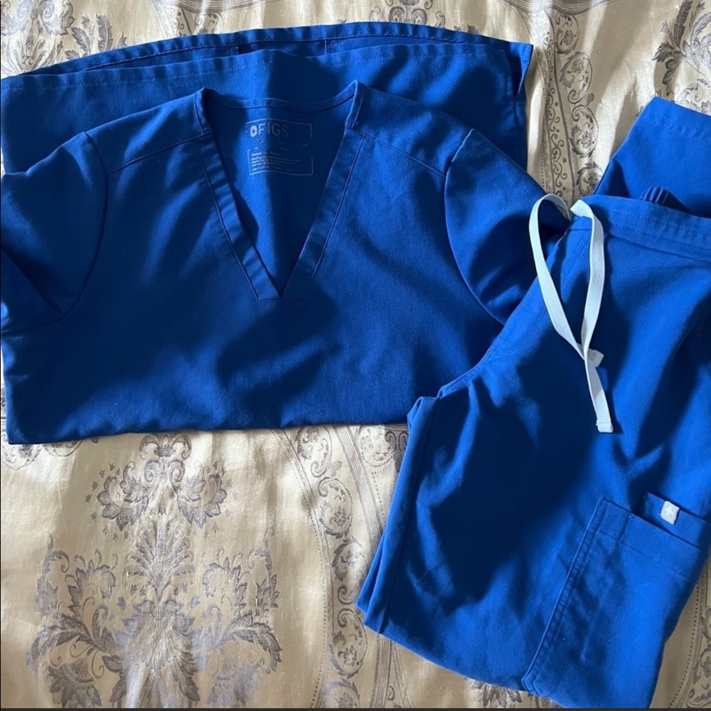 SOLD Figs Winning Blue Set